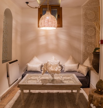 riad nila