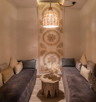 riad nila