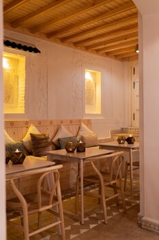 riad nila