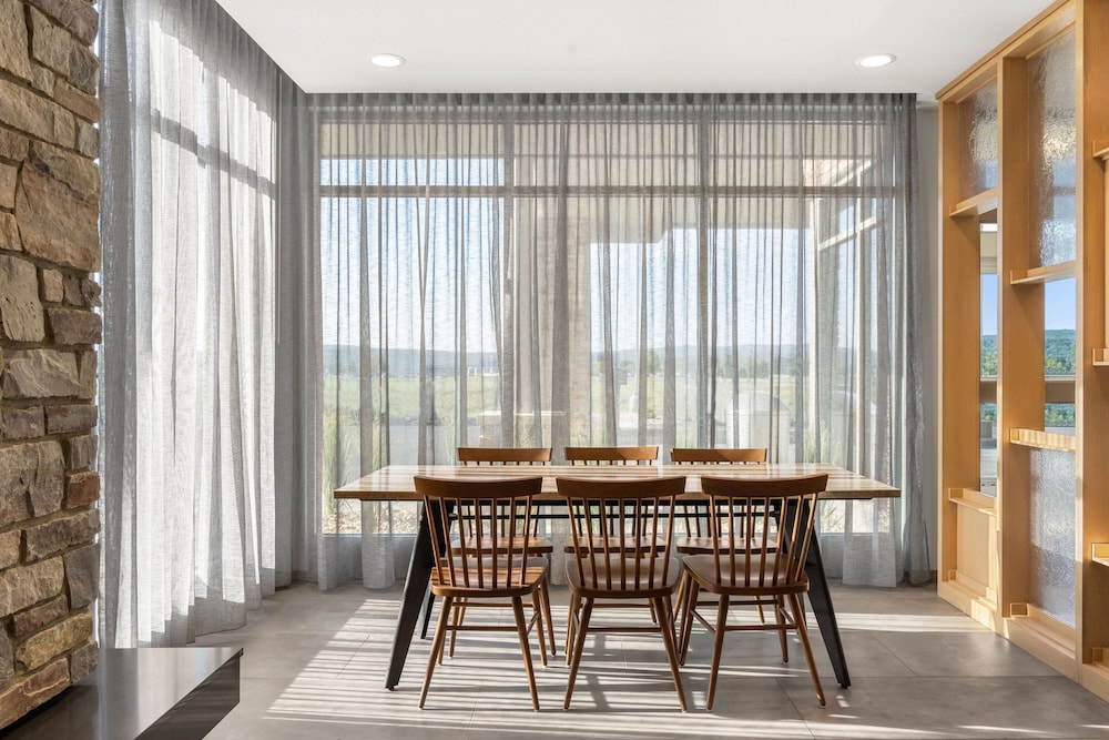 fairfield inn and suites by marriott baraboo