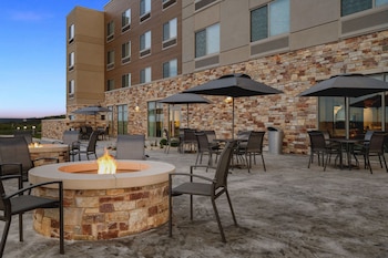 fairfield inn and suites by marriott baraboo