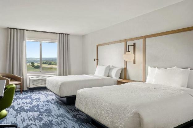 fairfield inn and suites by marriott baraboo