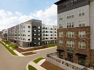 ac hotel lansing university area