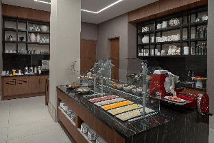 ac hotel lansing university area