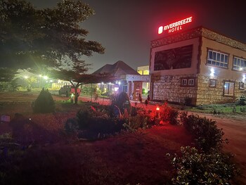 riverbreeze hotel