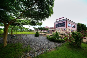 riverbreeze hotel