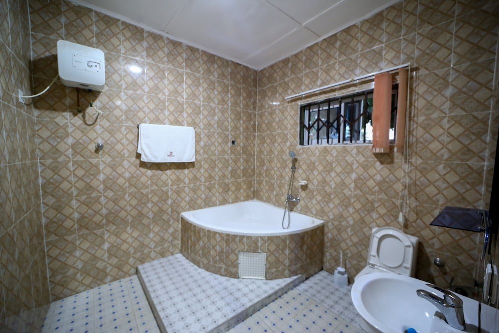 riverbreeze hotel
