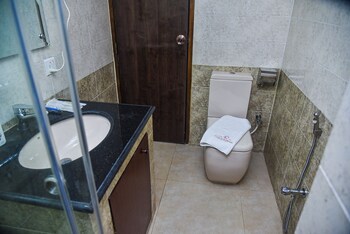 hotel crystal rose sylhet