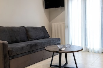 rafkon luxury apartments myrina