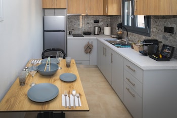 rafkon luxury apartments myrina