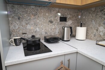 rafkon luxury apartments myrina