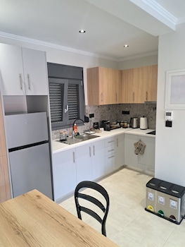 rafkon luxury apartments myrina
