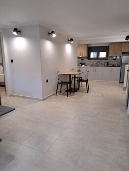 rafkon luxury apartments myrina