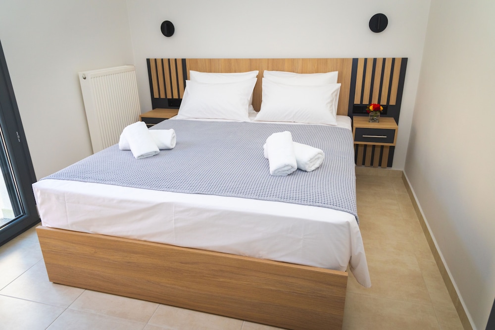 rafkon luxury apartments myrina