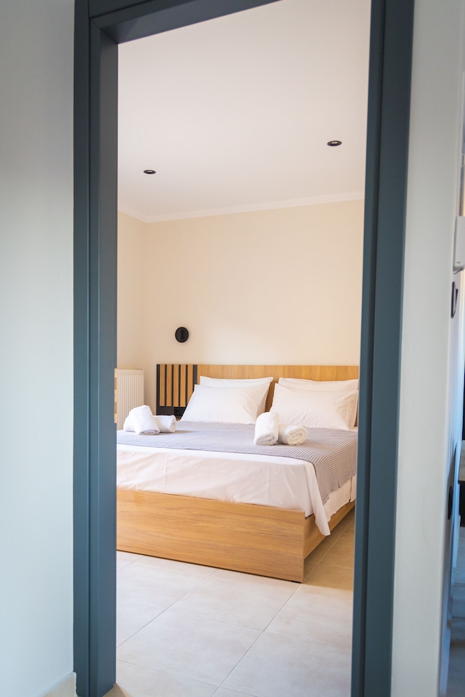 rafkon luxury apartments myrina