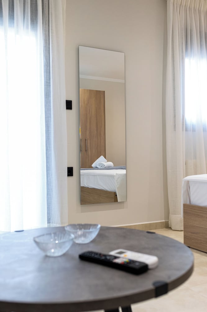 rafkon luxury apartments myrina