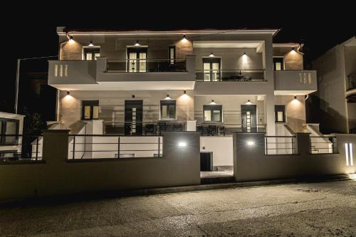 rafkon luxury apartments myrina