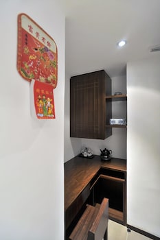 mingle place by the park