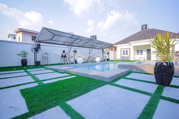 greyfield apartments