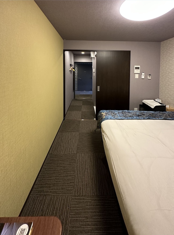 miro kyoto nijo hotel