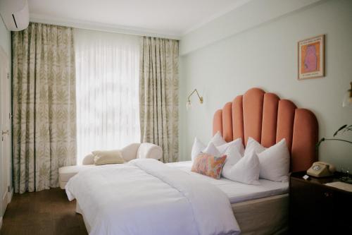 the agora hotel adults only