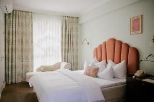 the agora hotel adults only