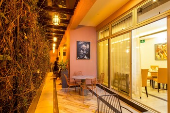 source of the nile hotel namanve