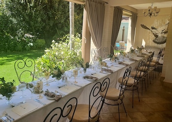 10 2Nd Avenue Houghton Estate,Kramerville>>Johannesburg,5 star