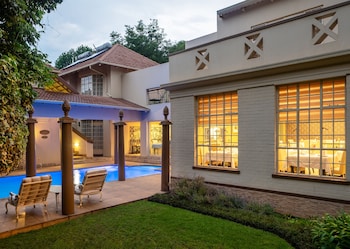 10 2nd avenue houghton estate