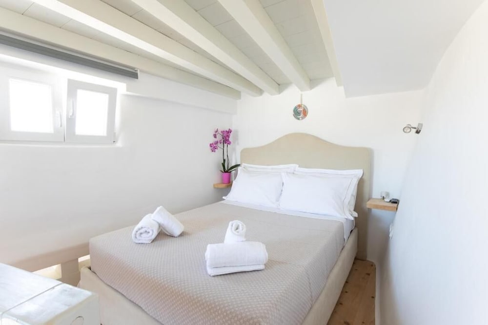 crystal suites