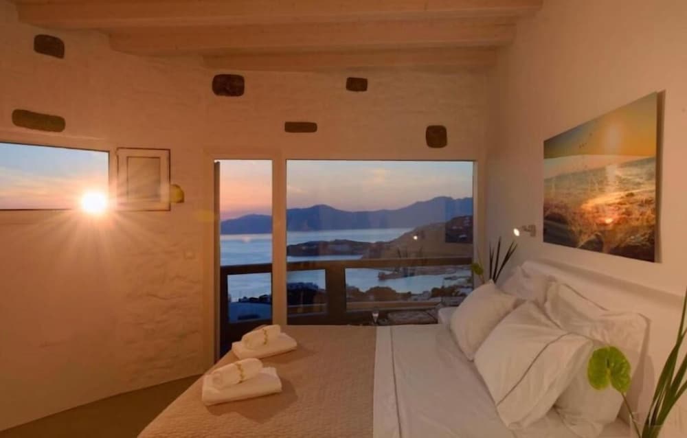 crystal suites