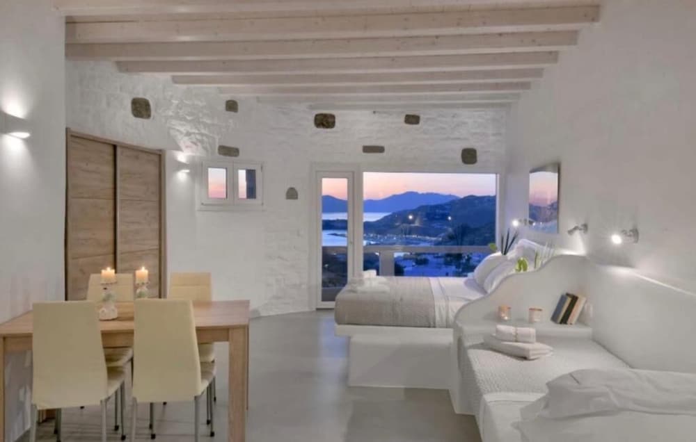 crystal suites