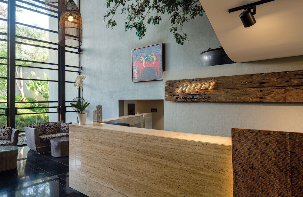 miers kuningan artotel curated