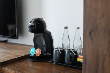 miers kuningan artotel curated