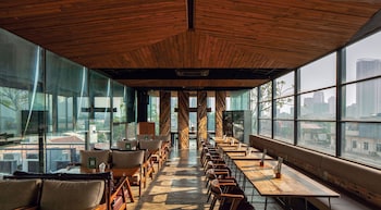 miers kuningan artotel curated