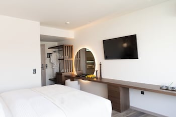 athens design suites