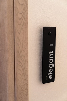 athens design suites