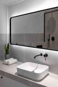 athens design suites