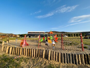 bayan mongolian resort