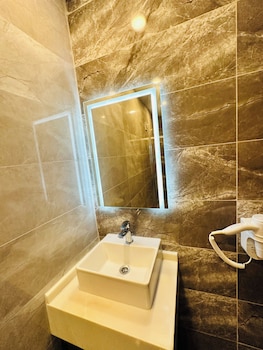 nice royal suite