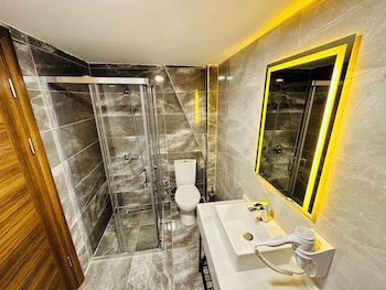 nice royal suite