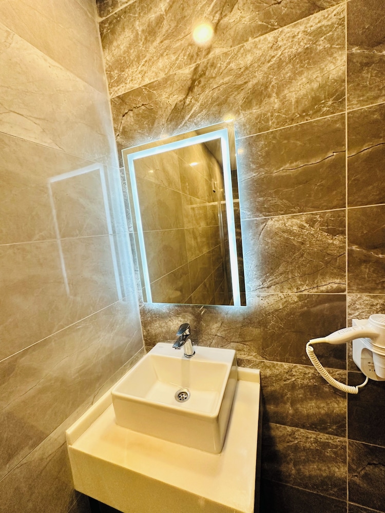 nice royal suite
