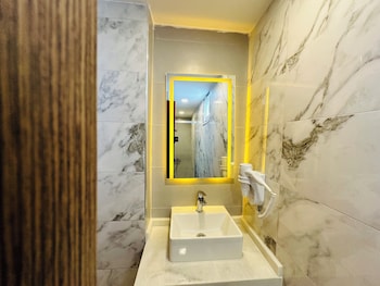 nice royal suite