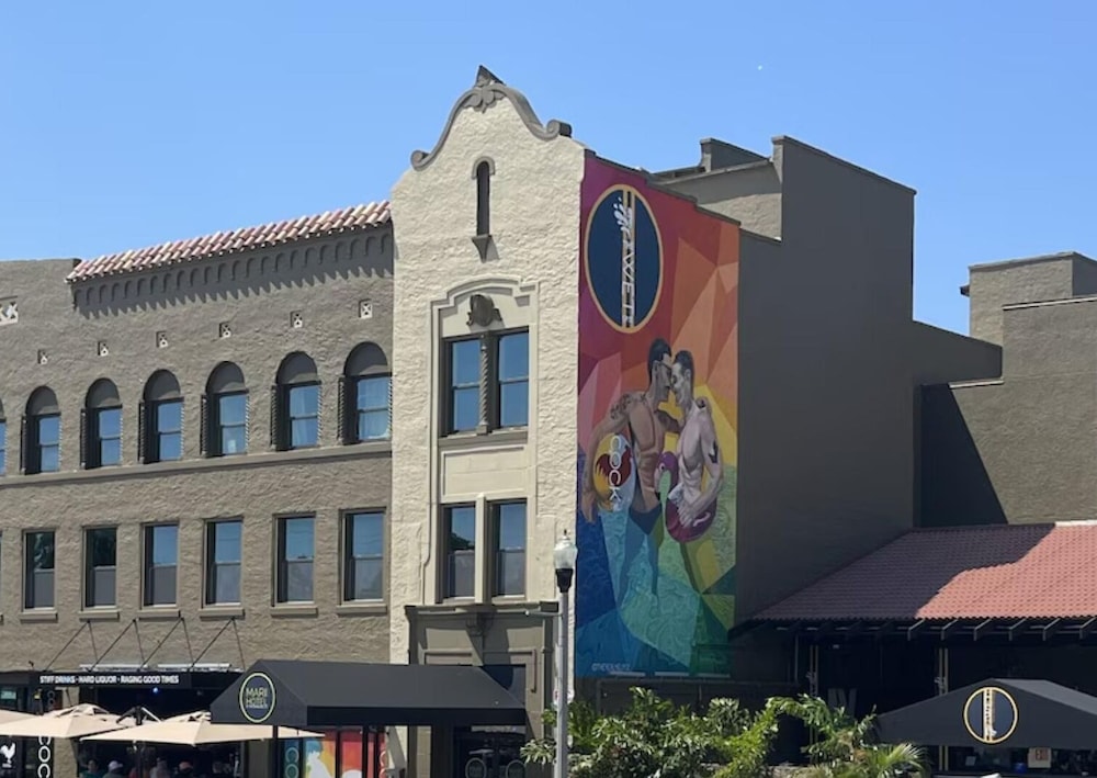 mari jean hotel adults only gay hotel