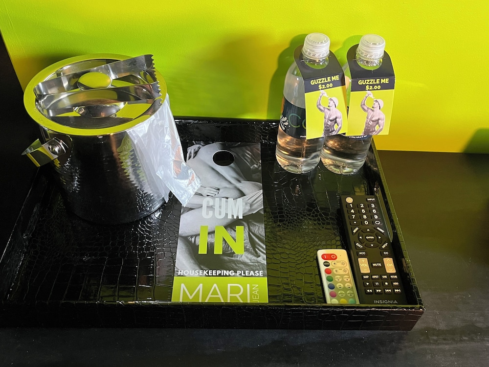 mari jean hotel adults only gay hotel