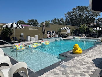 mari jean hotel adults only gay hotel