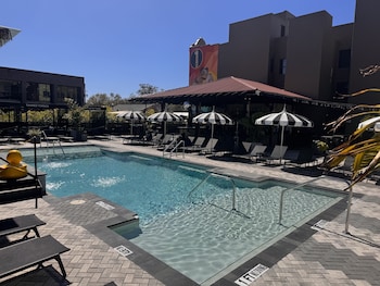 mari jean hotel adults only gay hotel