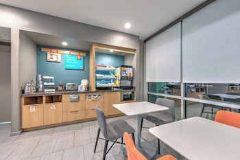 avid hotels austin nw lakeline an ihg hotel