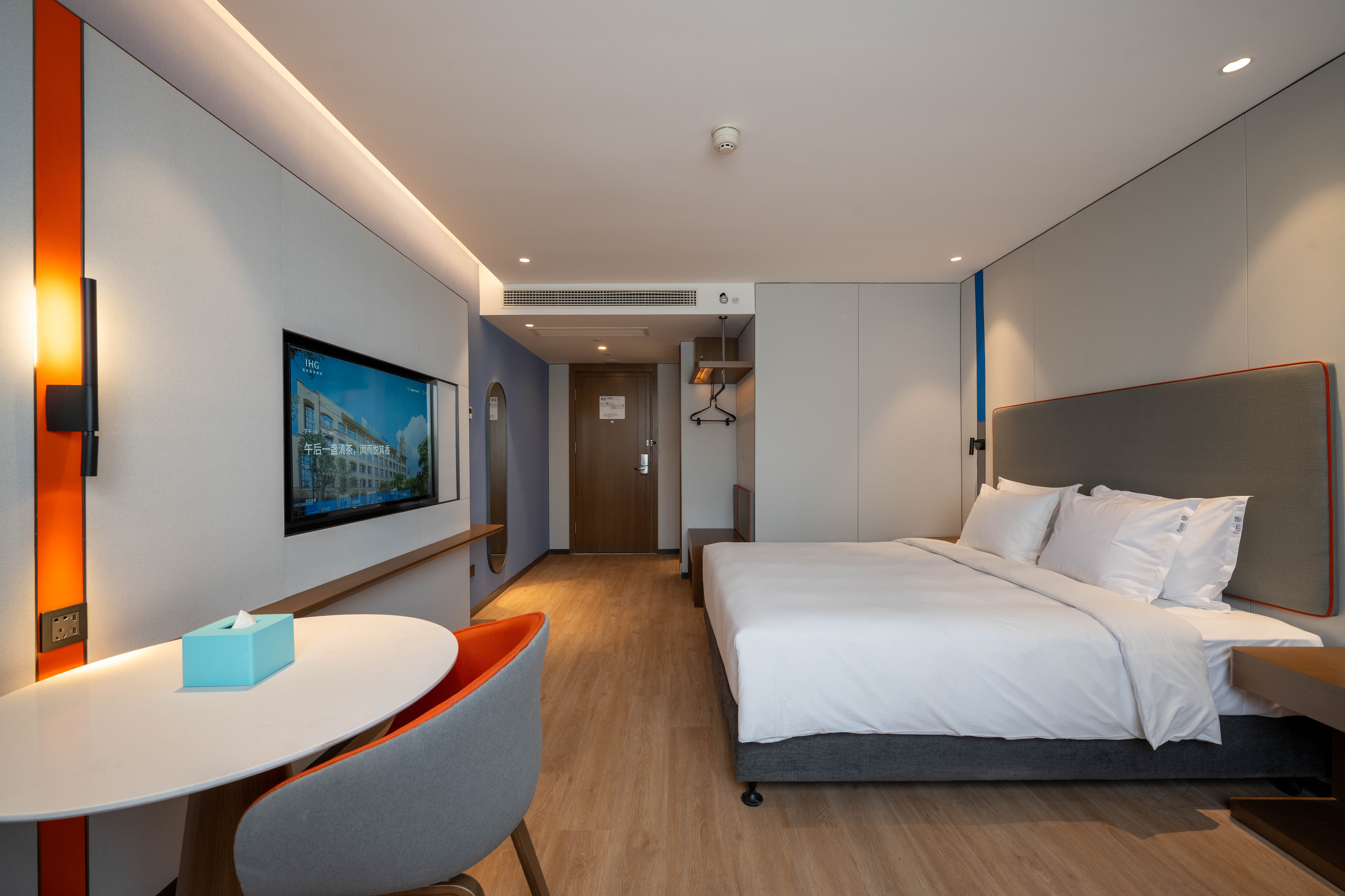 holiday inn express shanghai pujiang lianhang road an ihg hotel
