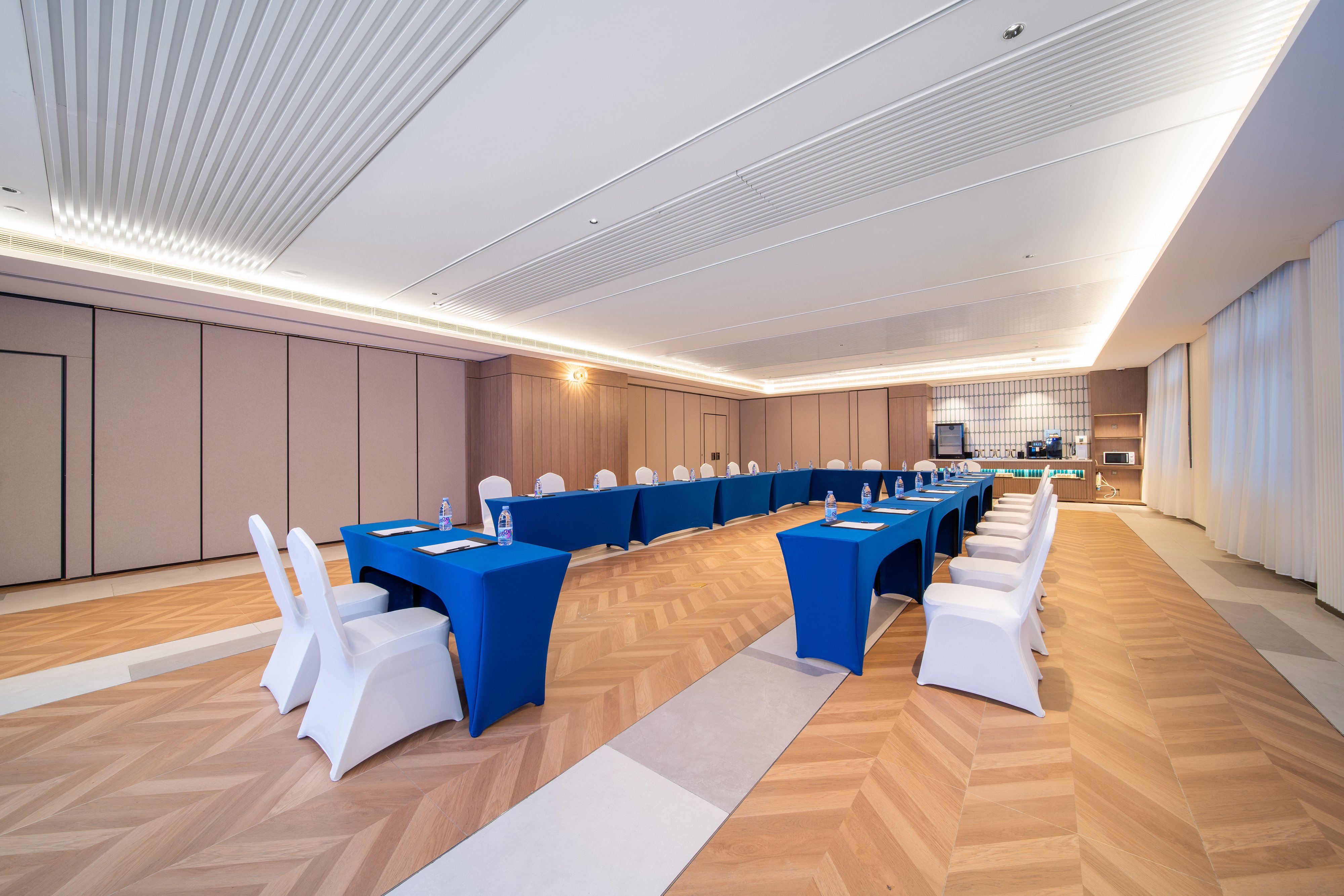 holiday inn express shanghai pujiang lianhang road an ihg hotel